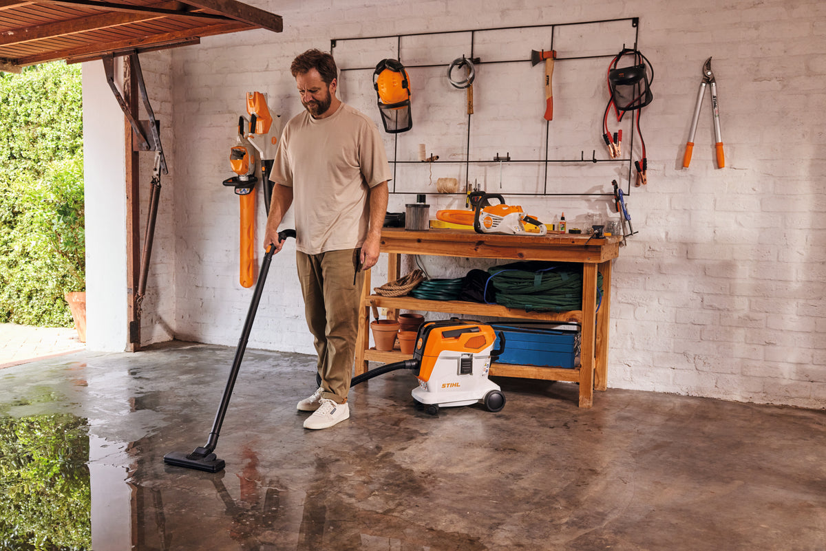 STIHL SEA 60 L Akku-Nass- und Trockensauger Bedienelemente