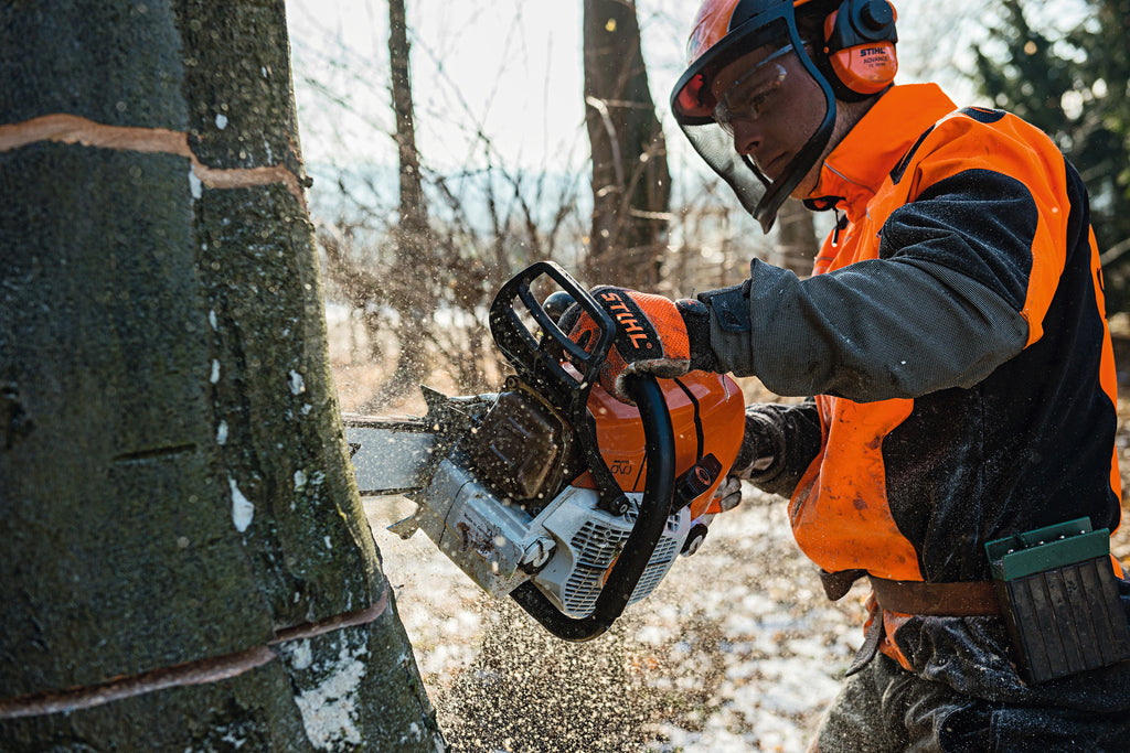 STIHL MS 661 C-M Benzin-Kettensäge Seitenansicht