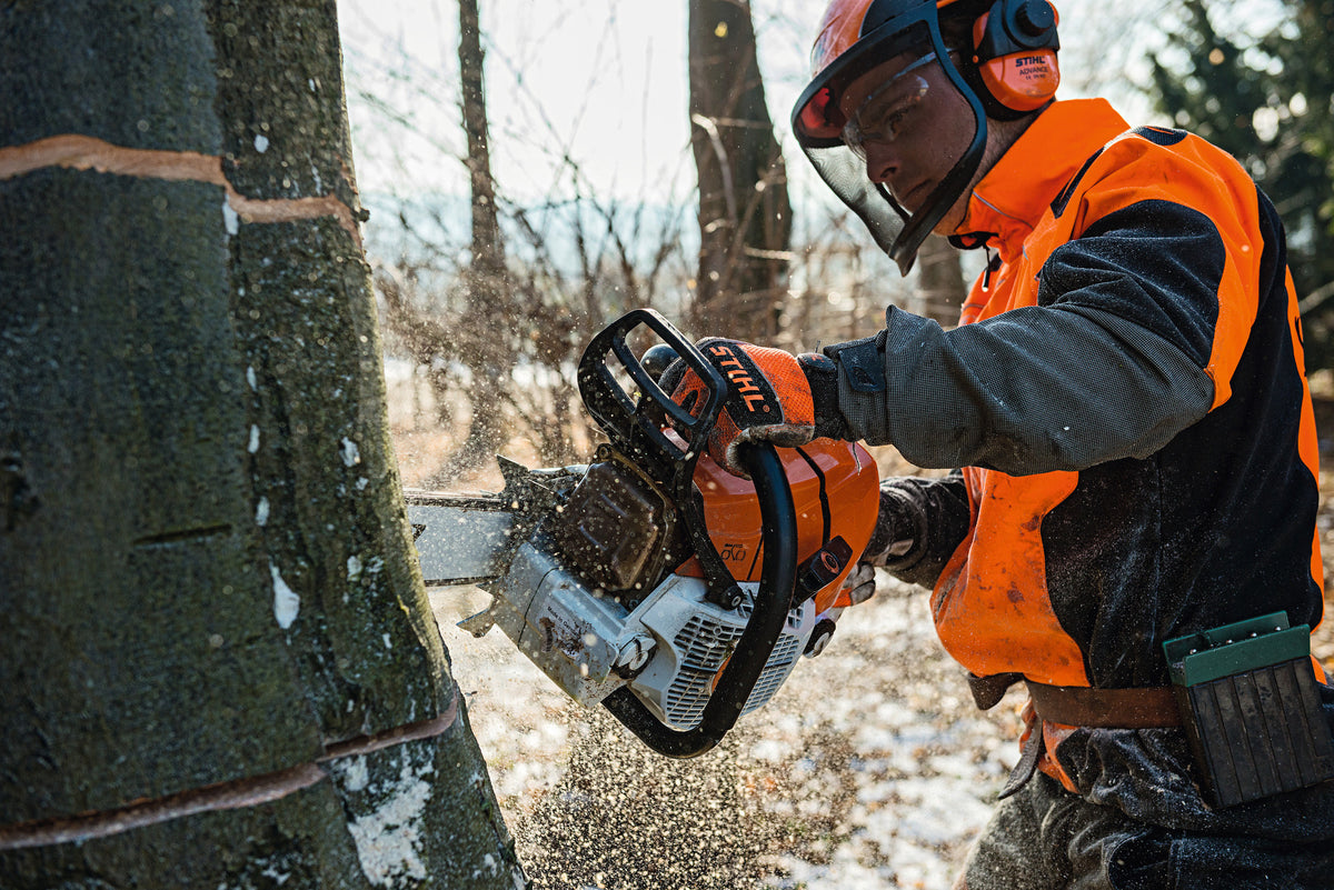 STIHL MS 661 C-M Benzin-Kettensäge Seitenansicht