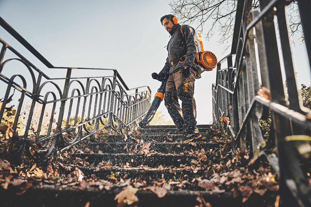 STIHL BGA 300 Akku-Laubbläser Detailansicht