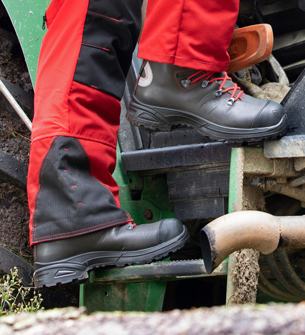 HAIX Protector Light 2.1 Schnittschutzstiefel im Einsatz