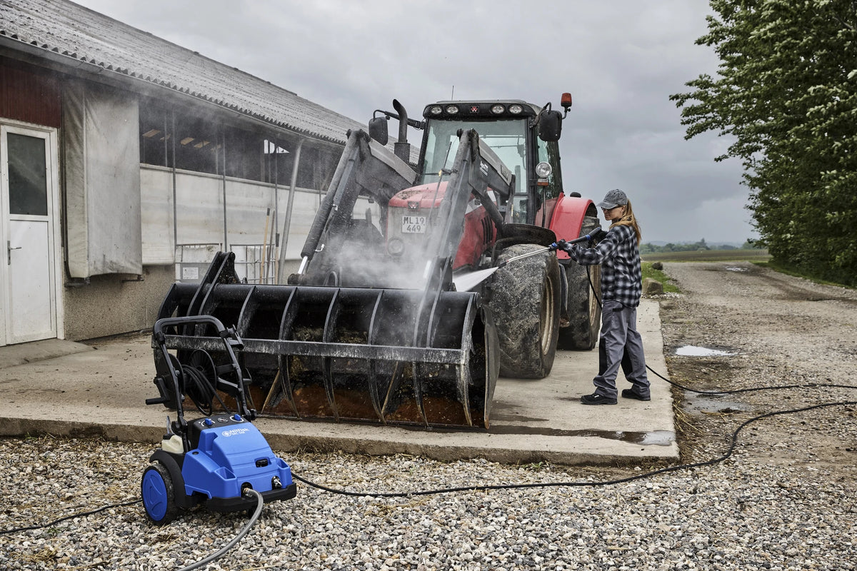 Nilfisk MC 5M im Einsatz in der Landwirtschaft