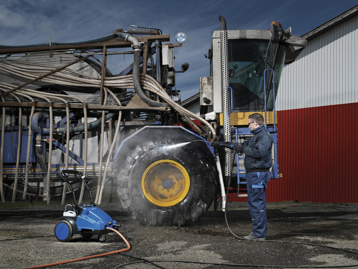 Nilfisk MC 7P im Einsatz in der Landwirtschaft